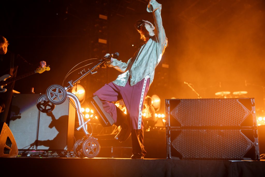 Matt Shultz of Cage The Elephant